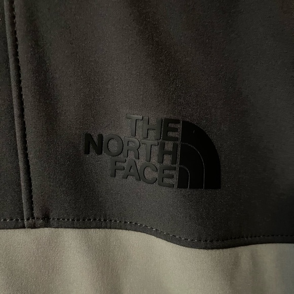 Mens Large Two-Toned Grey “The North Face” Jacket - Picture 11 of 14